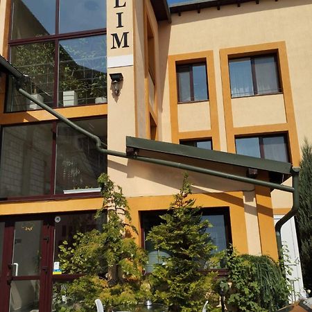 Dalim Hotel Duliby Exterior photo